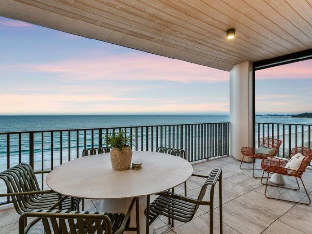 'Hemingway' BEACHFRONT SUB PENTHOUSE | A RARE OFFERING OF UNRIVALLED COASTAL LUXURY