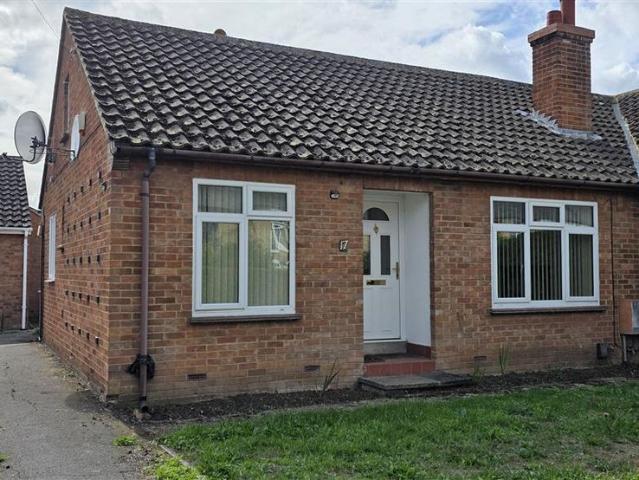 Hemingford Road, St Ives PE27, 2 bed bungalow to rent, £1,400 pcm | PrimeLocation