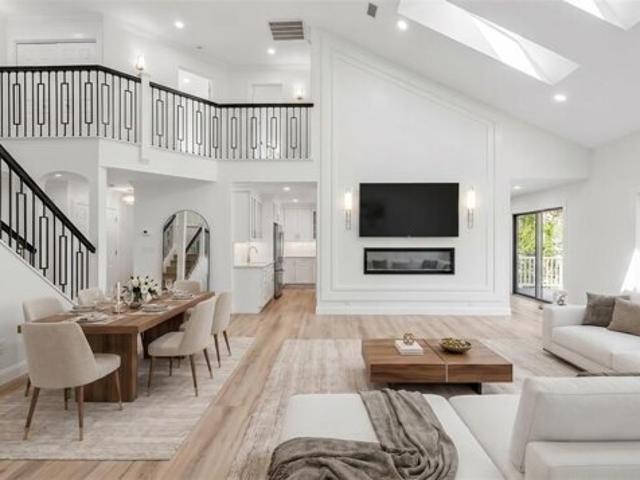 Hemlock Ct, Norwood, Home For Sale
