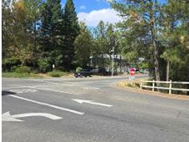 Hemlock Dr