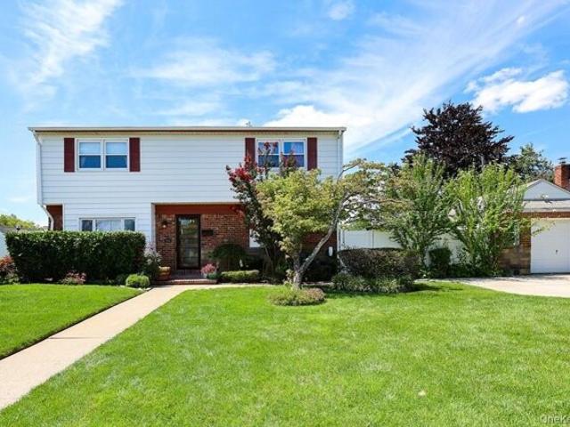 Hemlock St, Franklin Square, Home For Sale