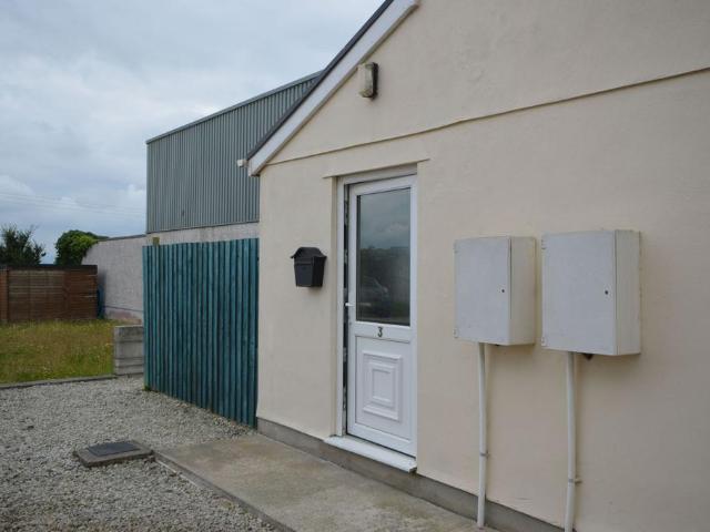 Henver Road, Newquay TR7 1 bed flat to rent £650 pcm £150 pw