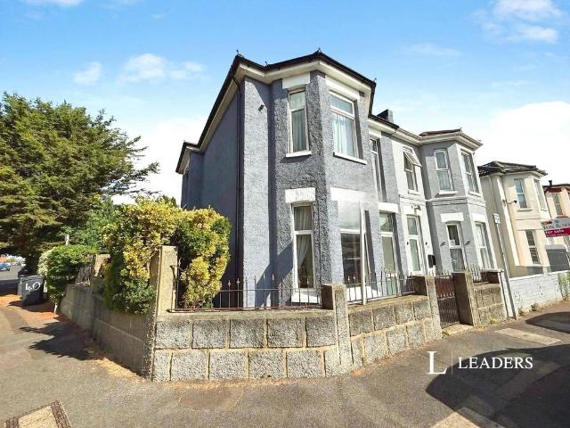 Henville Road, 40 Henville Road, BH8 5 bed detached house to rent £650 pcm £150 pw