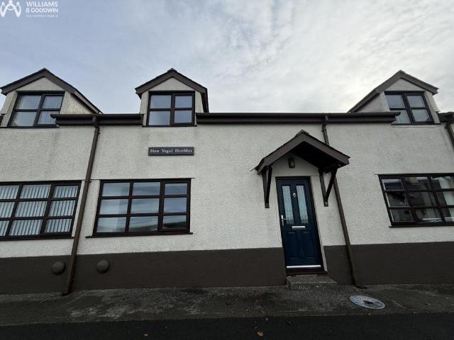 Hen Ysgol Henblas, Llangristiolus, LL62 2 bed terraced house to rent £775 pcm £179 pw