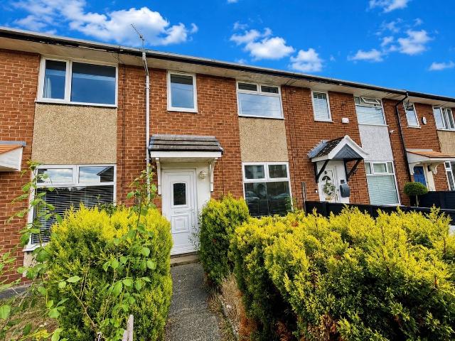 Henbury Road, Wilmslow SK9, 2 bed terraced house to rent, £1,250 pcm | PrimeLocation