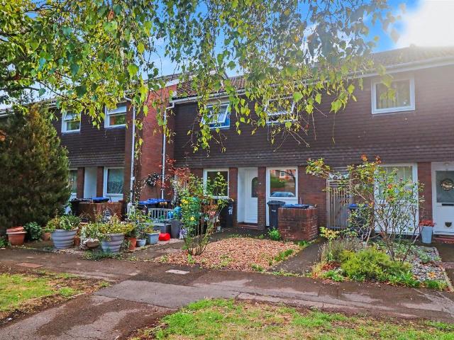 Henderson Close, Trowbridge BA14, 2 bed flat to rent, £1,000 pcm | PrimeLocation