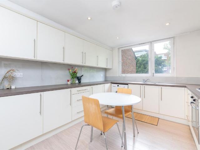 Henderson Drive NW8, 3 bed flat to rent, £3,700 pcm | PrimeLocation