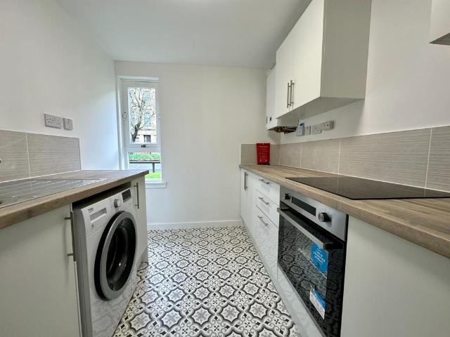 Henderson Street, Queen's Cross, Glasgow, G20 6LX, United Kingdom | 3 bed apartment for rent #110815670 | Rentberry