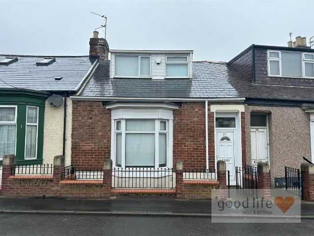 Hendon Burn Avenue, Hendon, Sunderland SR2, 2 bed terraced bungalow to rent, £550 pcm | PrimeLocation