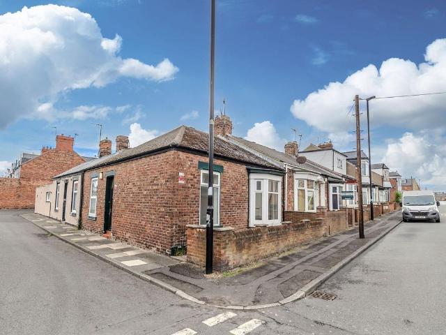 Hendon Burn Avenue, Sunderland SR2, 3 bed terraced house to rent, £675 pcm | PrimeLocation
