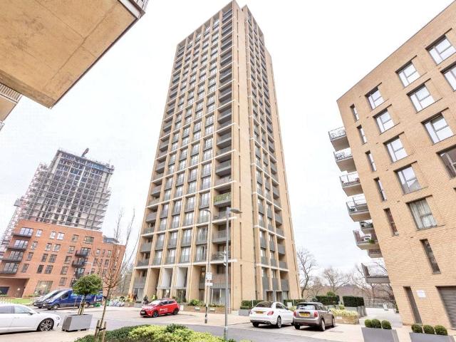 Hendon Waterside, Hawfinch House, London NW9, 2 bed flat to rent, £2,200 pcm | PrimeLocation