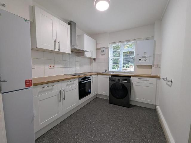 Hendon Way, London 2 bed house to rent £1,800 pcm £415 pw
