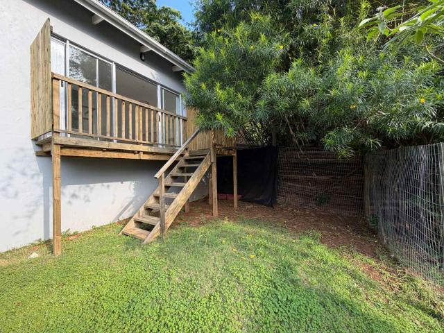 Hendra 2 Bedroom cottage with small private Garden in Park Hill