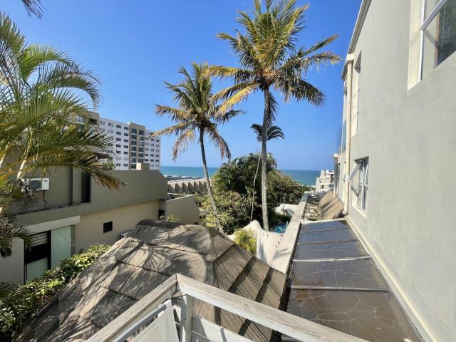 Hendra 2 Bedroom Umhlanga Apartment with Sea Views – Walk to the Beach