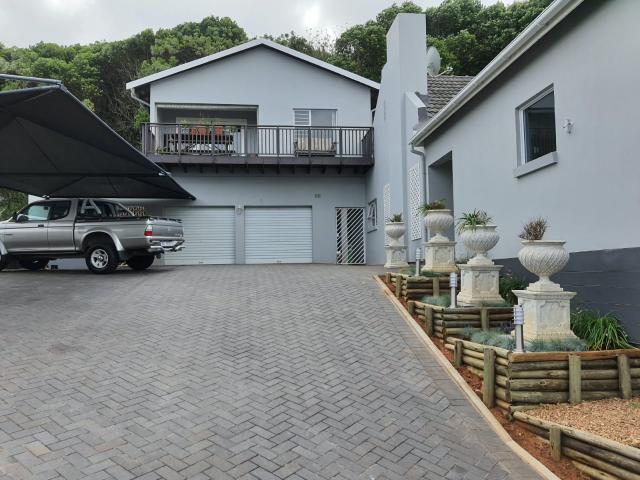 Hendra Estates Stunning Pet Friendly Apartment To Rent In Prime La Lucia