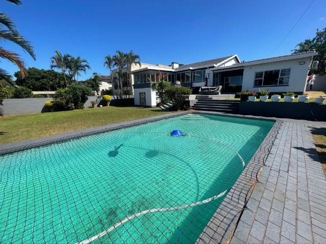 Hendra Exclusive Family Home with Garden Cottage & Sea Views