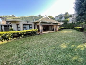 Hendra Secure Family Living with Versatile Flatlet in Exclusive Somerset Park Cul de Sac