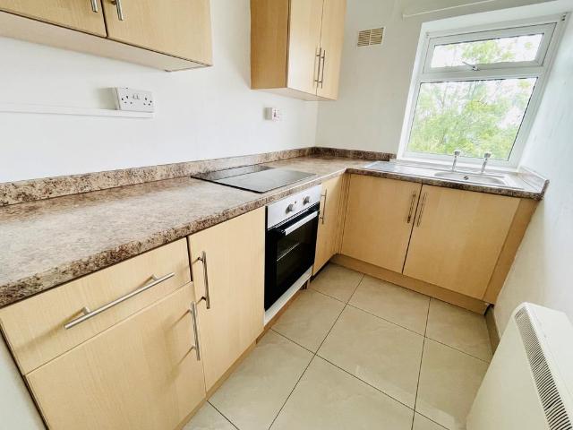 Hendre, Ebbw Vale, NP23 1 bed flat to rent £635 pcm £147 pw