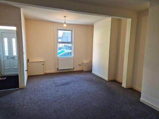 Hendre Street, Caernarfon, LL55