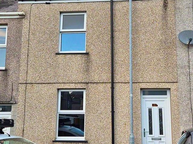 Hendre Street, Caernarfon LL55, 2 bed terraced house to rent, £725 pcm | PrimeLocation