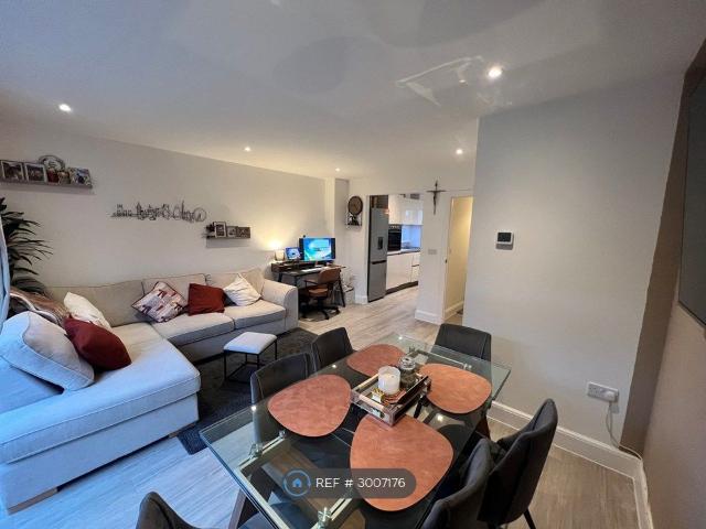 Hengist Drive, Aylesford ME20, 2 bed terraced house to rent, £1,800 pcm | PrimeLocation
