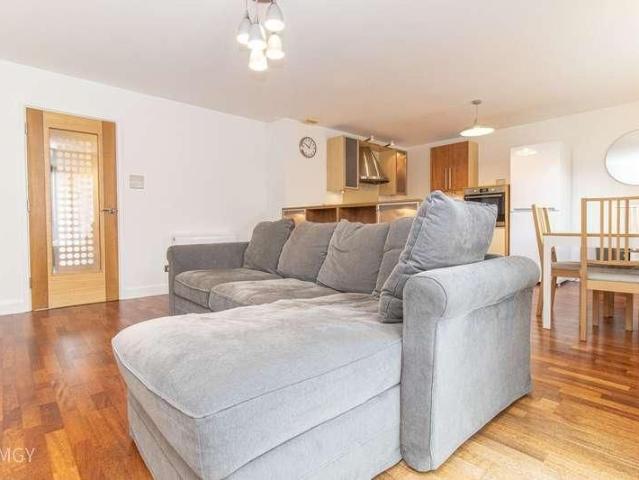 Henke Court, Cardiff, CF10