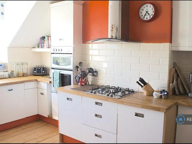 Henleaze Road, Bristol, BS9 3 bed maisonette to rent £2,450 pcm £565 pw