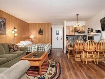 Henness Cir Unit B, Yosemite National Park, Condo For Sale