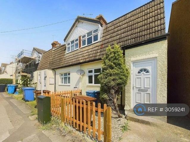 Henniker Road, Ipswich, IP1 3 bed semi detached house to rent £1,295 pcm £299 pw