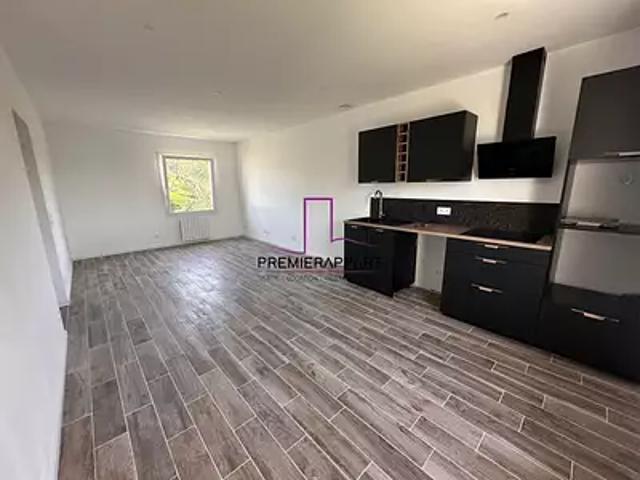 Hénonville 60119 Location appartement 4 pièces t4 au dernier étage parking