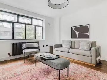 Henriques Street, Whitechapel 2 Bedroom 1 Bath