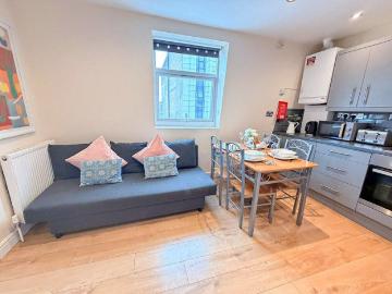 Henriques Street