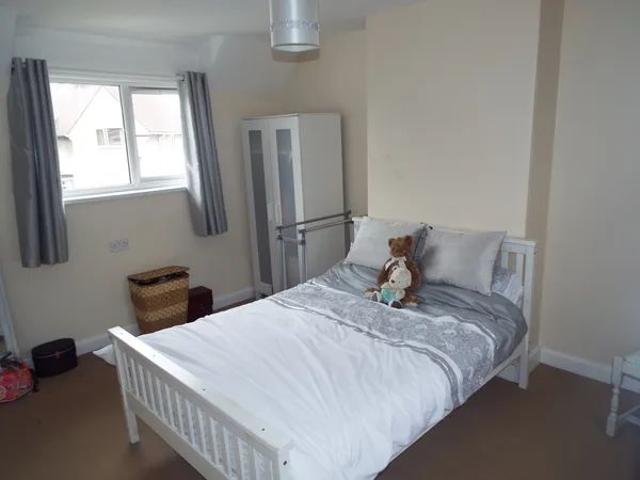Henry Avenue, Mansfield, Property for rent