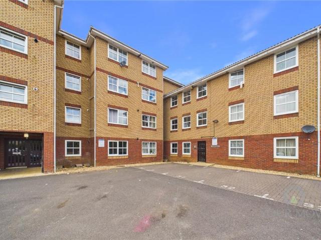 Henry Bird Way, Northamptonshire NN4 1 bed flat to rent £850 pcm £196 pw