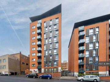 Henry House, Bromley, BR1 2 bed flat to rent £1,950 pcm £450 pw