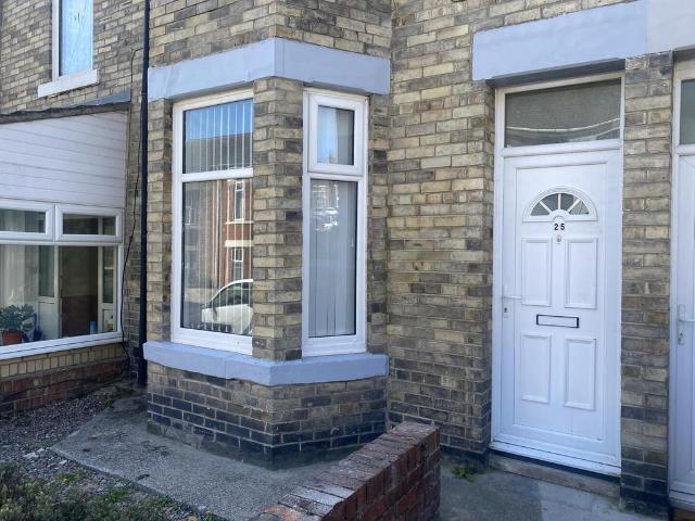 Henry Nelson Street, South Shields 2 bed ground floor flat to rent £525 pcm £121 pw