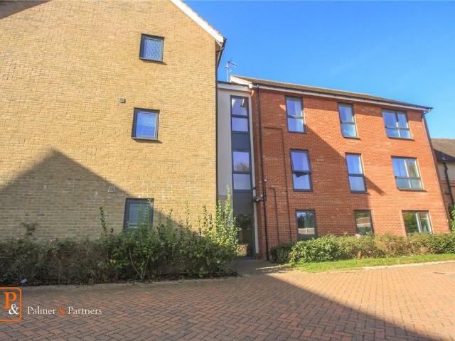 Henry Swan Way, Colchester, Essex CO1, 2 bed flat to rent, £1,250 pcm | PrimeLocation