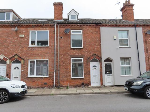 Henry Street, Goole, DN14 6TG 3 bed terraced house to rent £750 pcm £173 pw