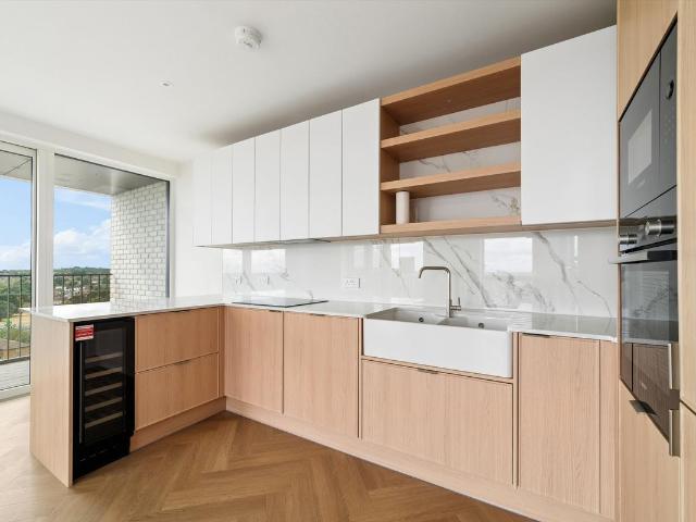 Henshaw Parade, The Hyde, London NW9, 3 bed flat to rent, £3,100 pcm | PrimeLocation