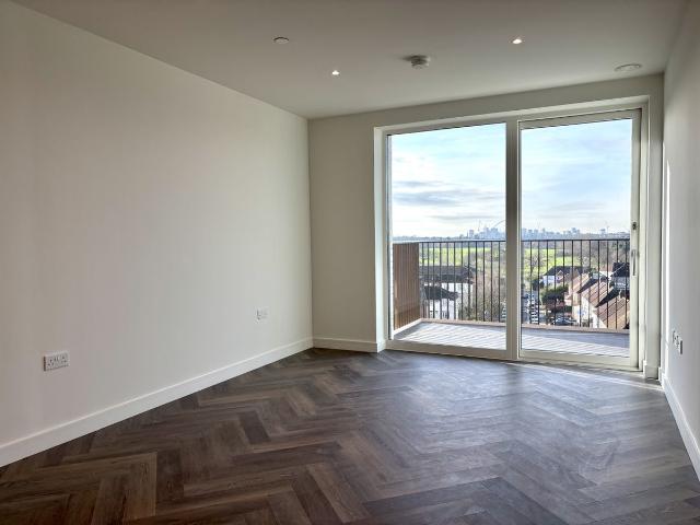 Henshaw Parade, London NW9, 1 bed flat to rent, £1,850 pcm | PrimeLocation