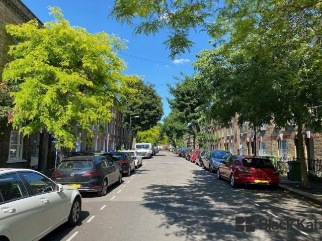 Henshaw Street, Elephant And Castle/Borough SE17, 4 bed terraced house to rent, £4,550 pcm | PrimeLocation