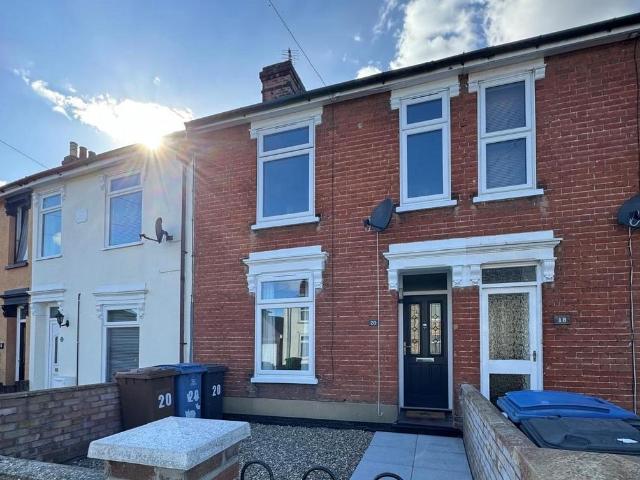 Henslow Road, Ipswich IP4 3 bed terraced house to rent £1,350 pcm £312 pw