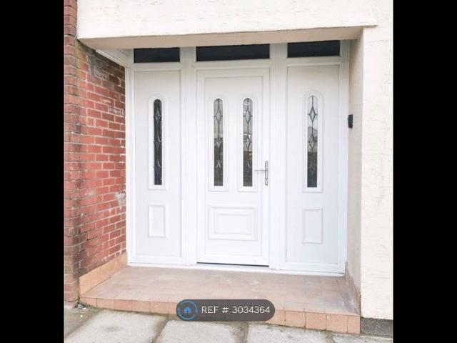 Heol Brynhyfryd, Pontypridd CF38, 2 bed flat to rent, £825 pcm | PrimeLocation