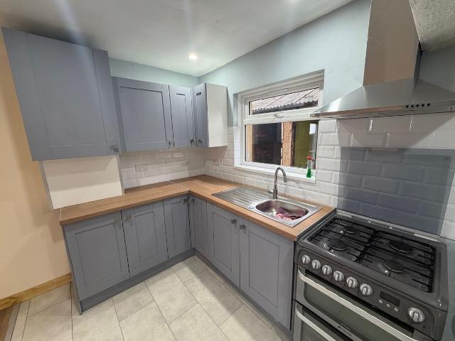 Heol Dewi Sant, Swansea SA4, 4 bed property to rent, £975 pcm | PrimeLocation