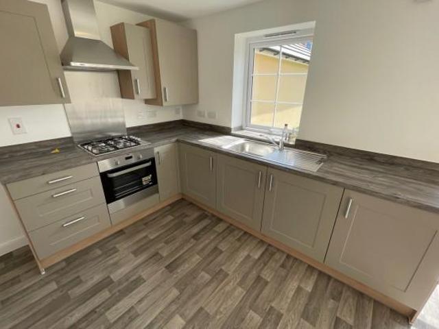 Heol Gwern Edyddan, Cardiff CF5 3 bed house to rent £1,475 pcm £340 pw