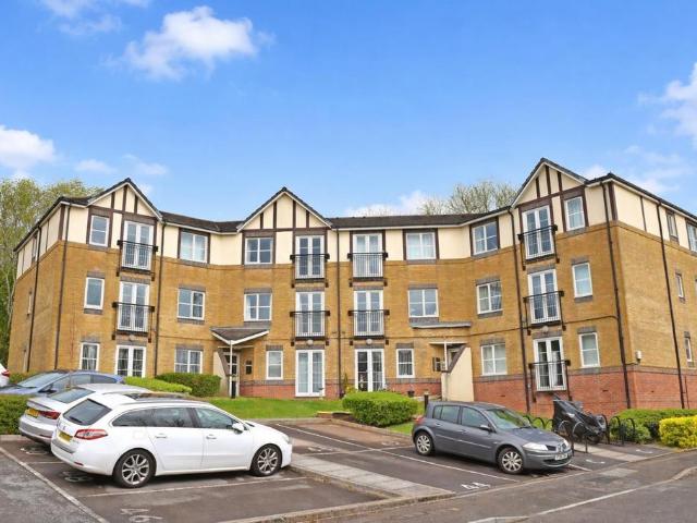 Heol Llinos, Thornhill, Cardiff 2 bed flat to rent £1,100 pcm £254 pw