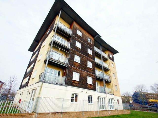 Heol Staughton, Cardiff CF10, 1 bed flat to rent, £825 pcm | PrimeLocation