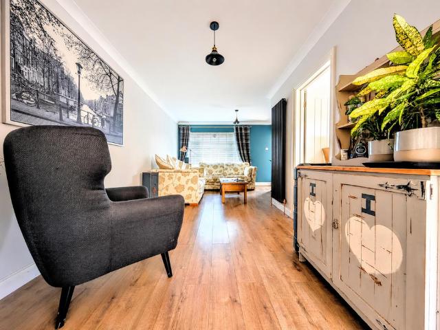 Heol Treferig, Pontypridd, Beddau