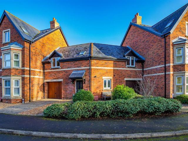 Heol Wilf Wooller, Cardiff CF11 2 bed duplex to rent £1,700 pcm £392 pw