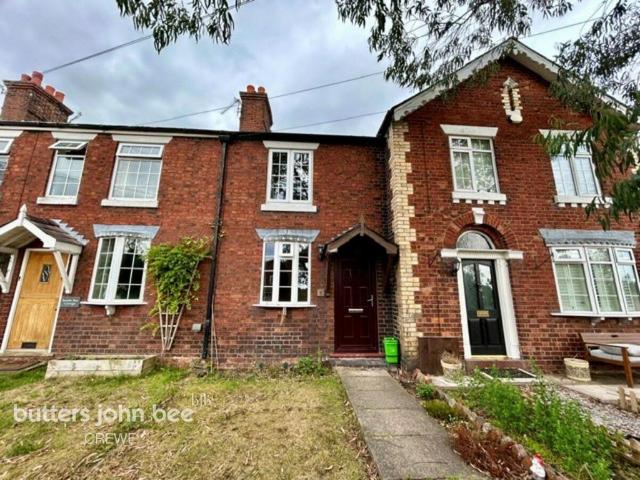 Heath Terrace, Sandbach 2 bed terraced house to rent £950 pcm £219 pw